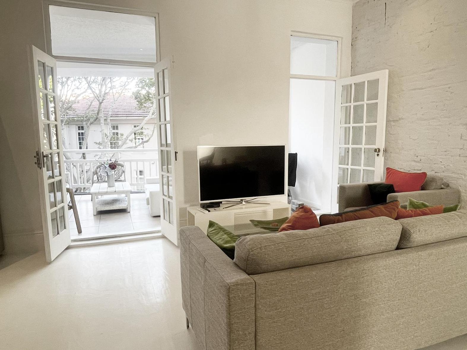 Gut Gelegenes Gaestehaus In Seapoint Apartment